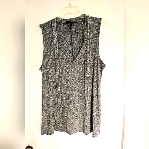 Lane Bryant V Neck Sleeveless Sweater 26/28 - Picture 1 of 5